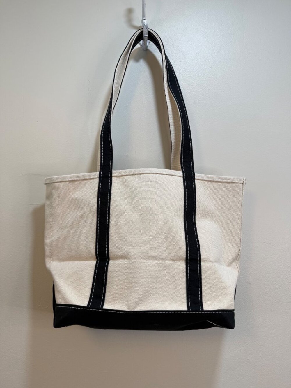 L.L. Bean Boat & Tote Bag Open Top Long Handle Black Handles Trim "M" - Picture 6 of 7